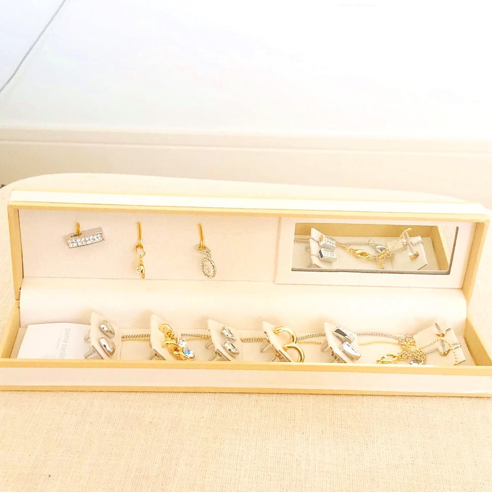 Pierre Cardin | Earrings (x6) & Pendant (x3) Gift